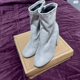 מגף אפור