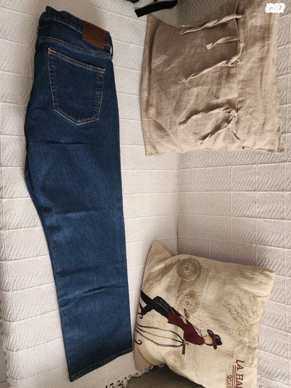 ג'ינס   Abercrombie Fitch