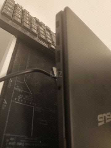 Asus v16 חדש