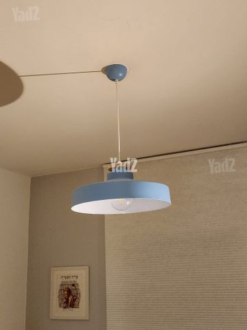 מנורה מגניבה בצבע ג׳ינס