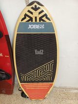 מחלק wakeboard וציוד סקי נוסף