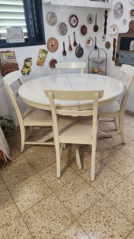 שולחן עגול