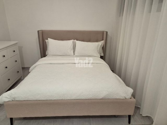 מיטה זוגית 1.60/2.00
