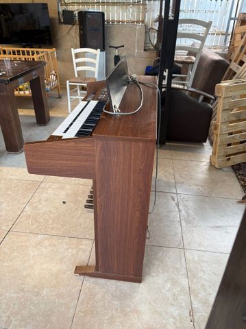 Yamaha, דגם Electone FE-30