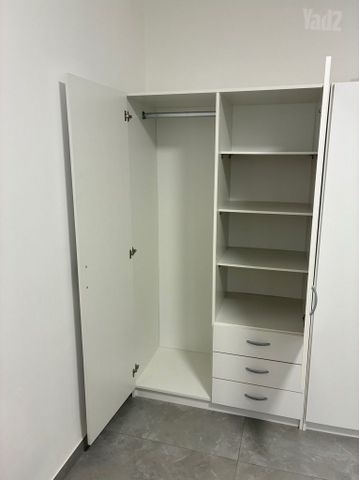 ארון 2 דלתות שניים מחוברים