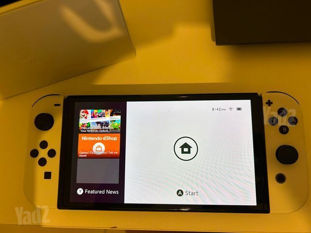 Nintendo Switch OLED לבן