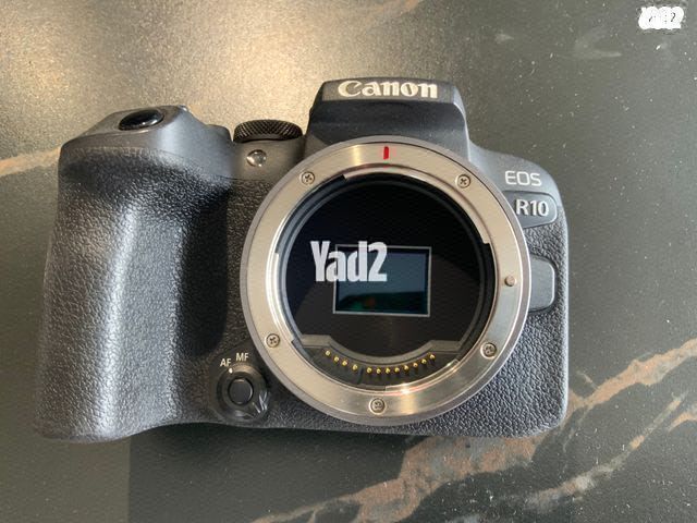 Canon R10