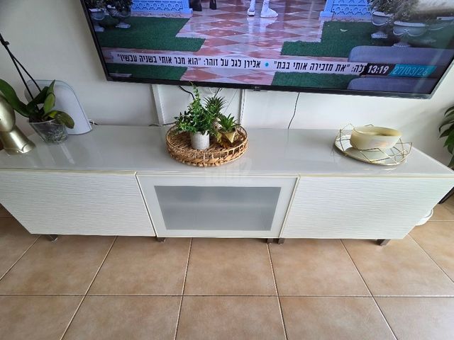 מזנון סלון לבן
