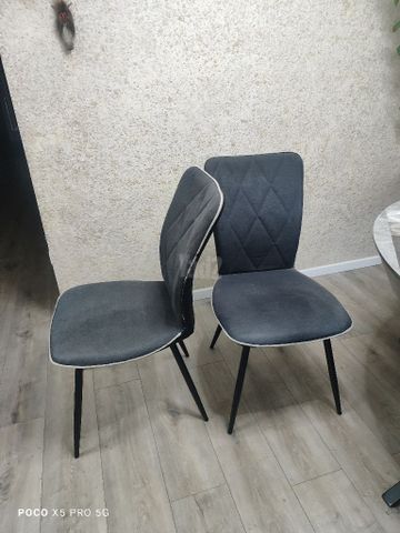 4 כיסאות