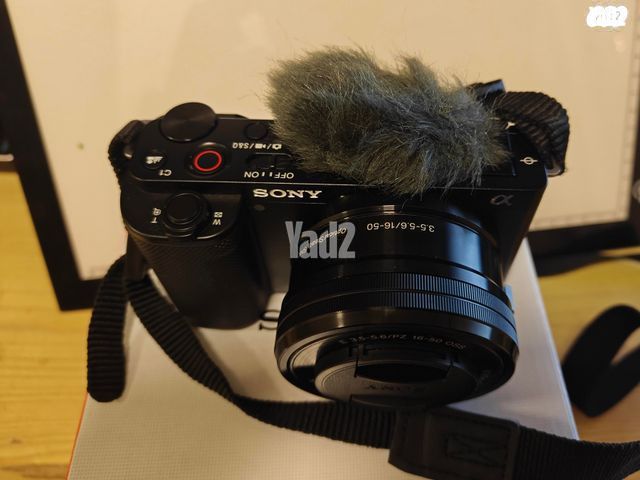 סוני Sony ZV-E10 + 16-50mm