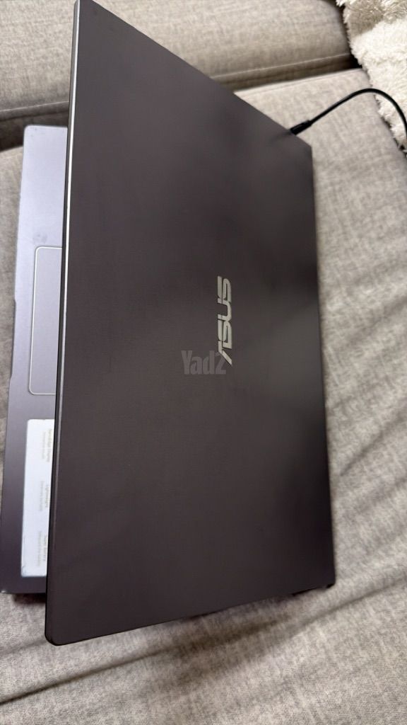 מחשב נייד ASUS VivoBook
