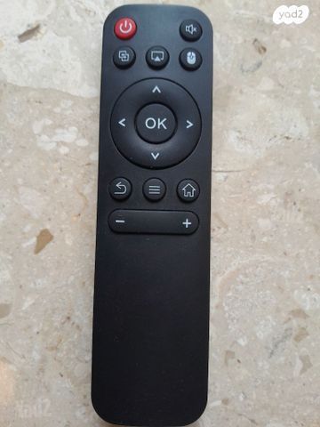 מקרן ULTRA HD PROJECTOR