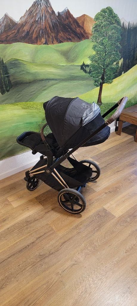 עגלת Cybex e-Priam 4