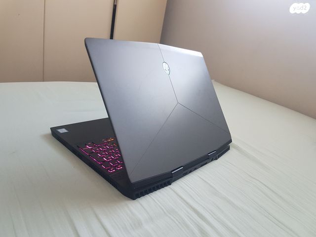 ALIENWARE M15