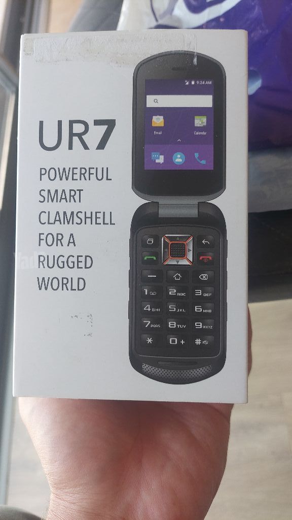 טלפון UR7