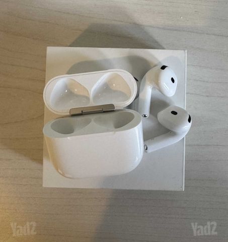 Airpods 4 עם מסנן רעשים