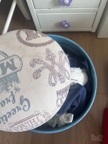 שרפרף אחסון