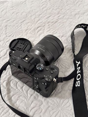 Sony A7 III+Zeiss f4 24-70