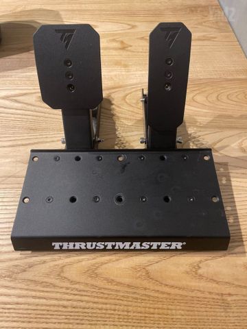 הגה Thrusmater מקצועי