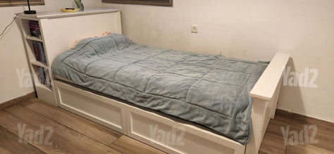 מיטה מעץ מלא house in