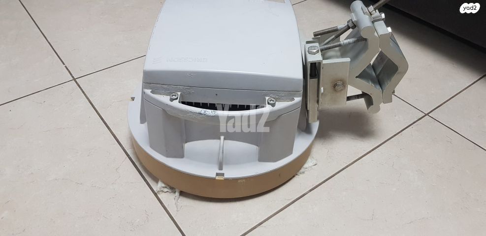 אנטנה MINI-LINK TM עם כבלים