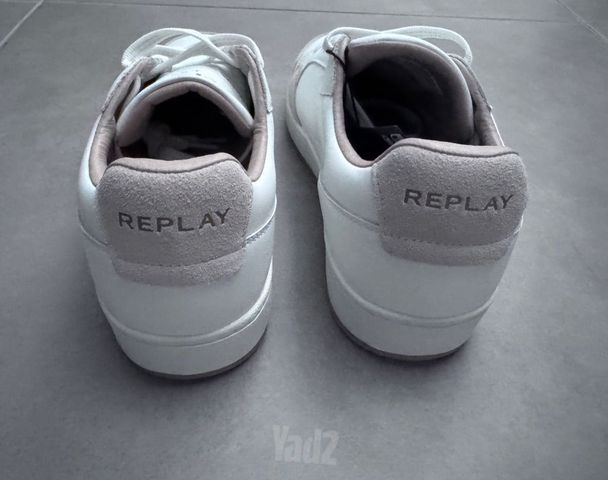 נעליי Replay