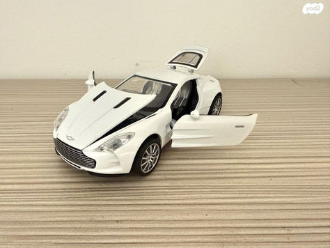 דגם רכב - 1:24 Aston Martin
