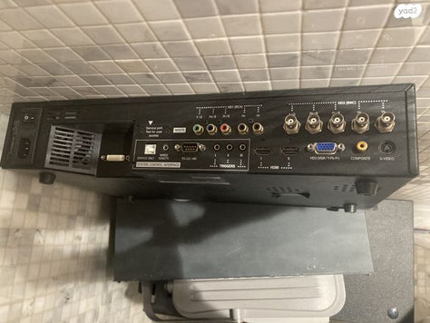 מקרן RUNCO VX-22D