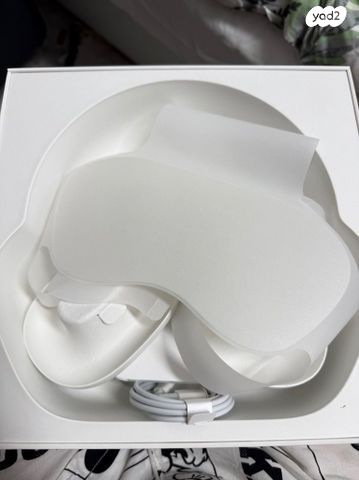 ‏אוזניות AirPods Max