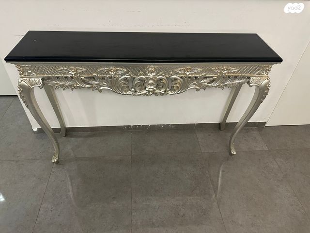 קונסולה / שידה / מזנון /כוננית