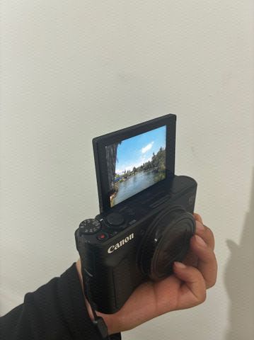 מצלמה CANON SX740