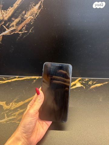 אייפון xs max גדול
