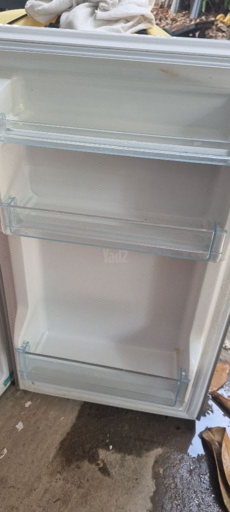 מקרר משרדי