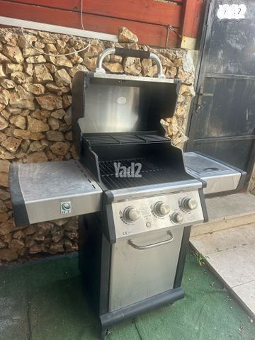 מנגל על גז
