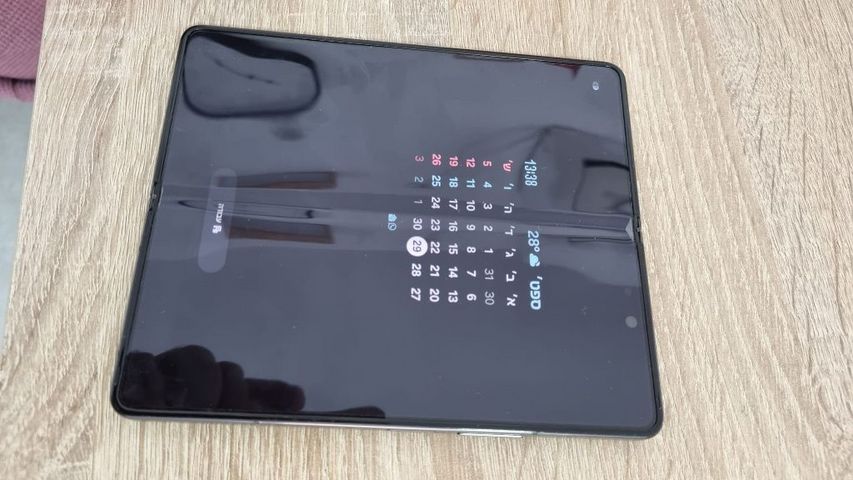 Samsung fold 5 256 GB 12 RAM