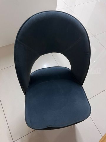 כיסאות