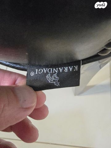 כיסא מעצב+ שידה