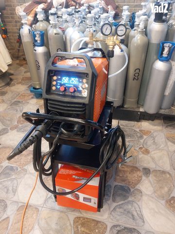 רתכת   CO2