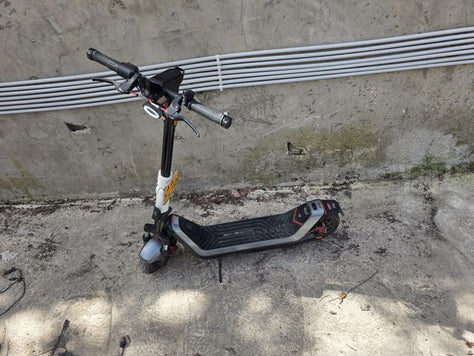 קורקינט NIU 300X