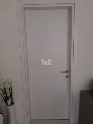 דלתות