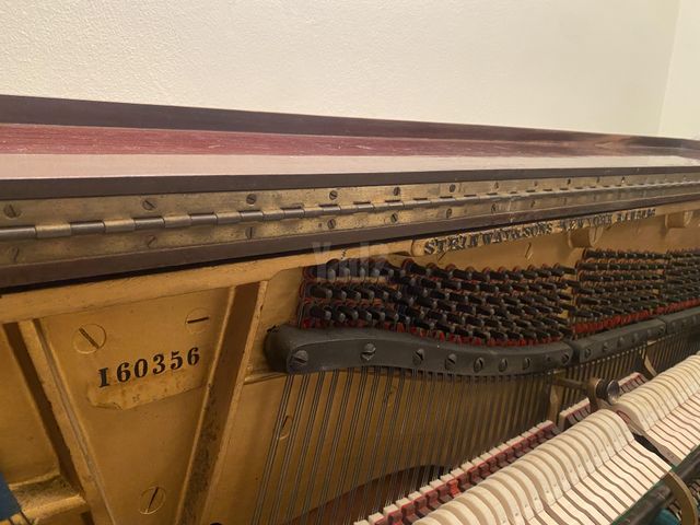 STEINWAY