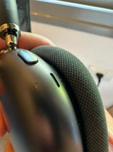 AirPods Max (Lightning)
