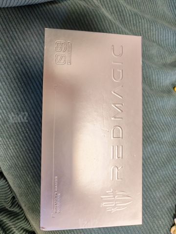 טלפון גיימינג REDMAGIC 9 PRO