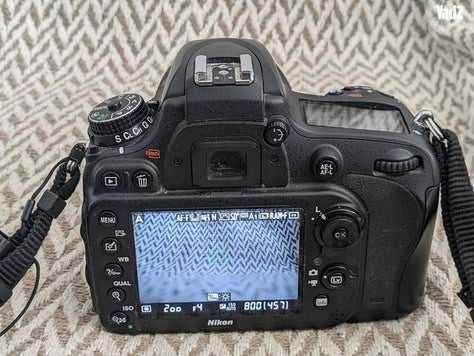 Nikon D610 (D600) מקצוית