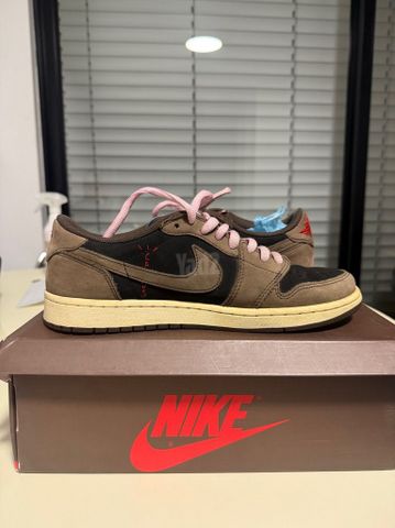 Travis scott jordan 1 mocha