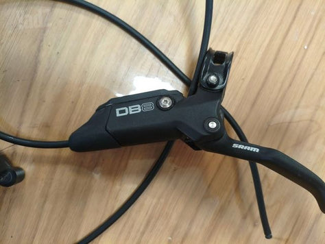 ברקסים sram DB8 4 piston