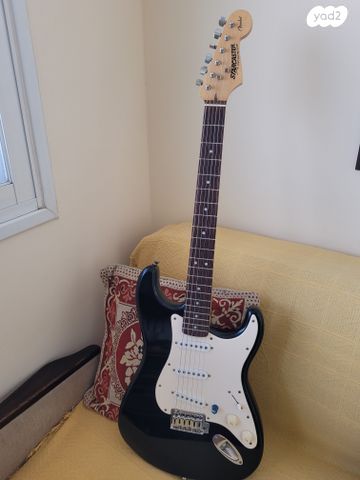 Starcaster Strat  BY FENDER