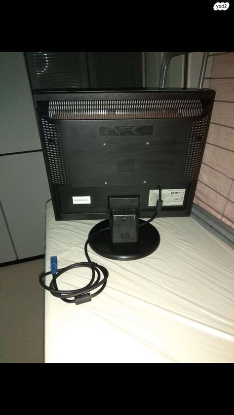 מסך מחשב נייח/נייד LCD 190v