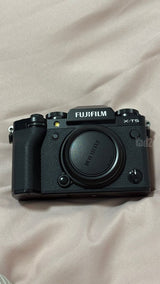 מצלמת FUJIFILM X-T5