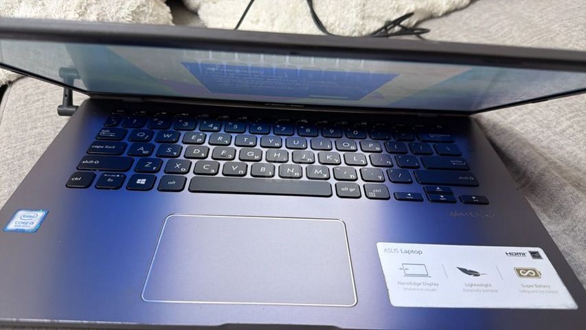 מחשב נייד ASUS VivoBook